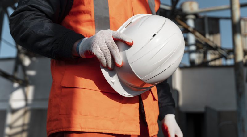 Specjalista BHP nadzorujący miejsce pracy – usługi BHP Leszno